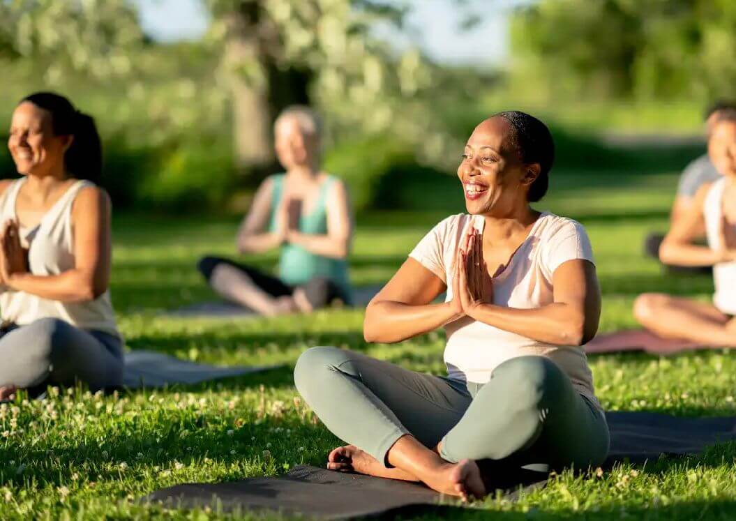 Outdoor yoga classes icon